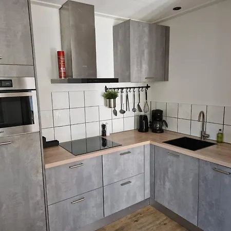 Nyaraló Gerenoveerde Jaren 1930 Woning In Hartje Medemblik