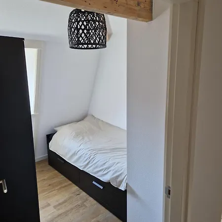 Gerenoveerde Jaren 1930 Woning In Hartje Nyaraló