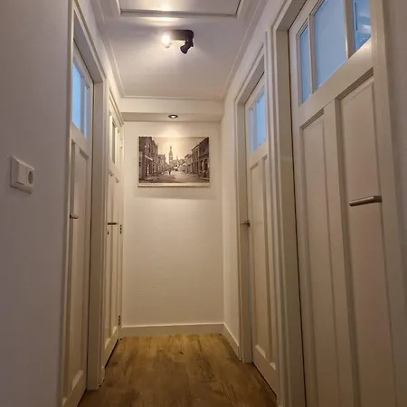 Nyaraló Gerenoveerde Jaren 1930 Woning In Hartje Medemblik